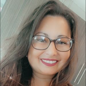 Meet your Posher, Aura